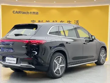 2025 Mercedes-Benz EQS SUV с пробегом 200 км