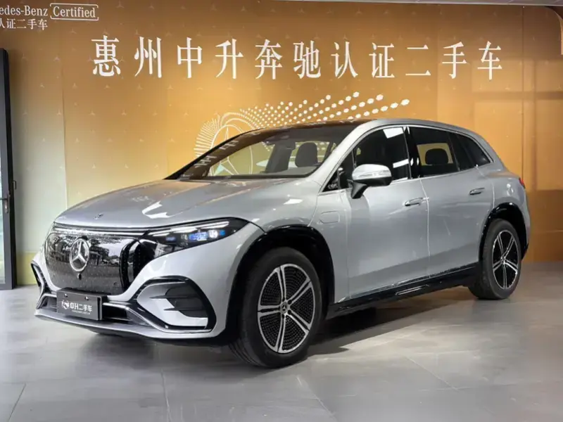 2023 Mercedes-Benz EQS SUV с пробегом 17 600 км