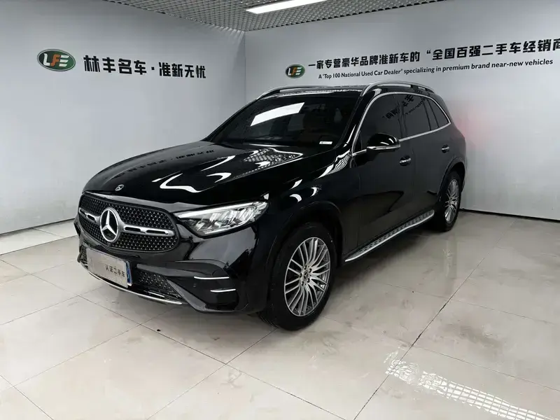 2025 Mercedes-Benz GLC с пробегом 5 000 км