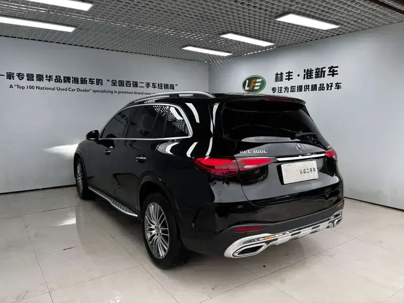 2025 Mercedes-Benz GLC с пробегом 5 000 км