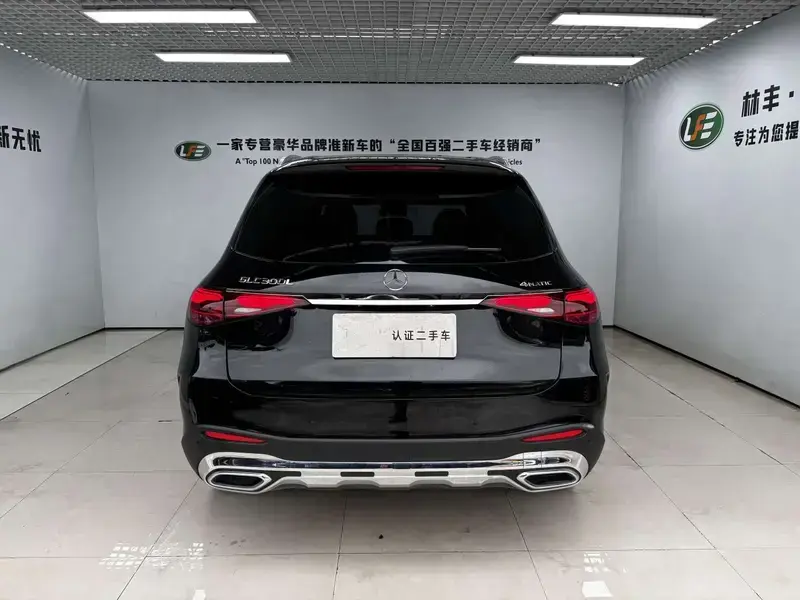 2025 Mercedes-Benz GLC с пробегом 5 000 км