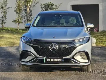2023 Mercedes-Benz EQS SUV с пробегом 43 000 км