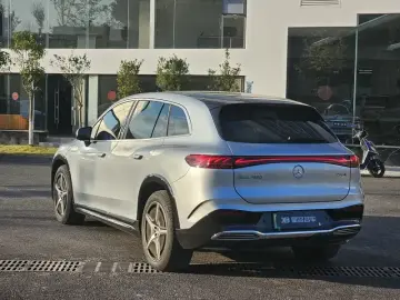 2023 Mercedes-Benz EQS SUV с пробегом 43 000 км