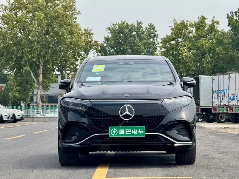 2023 Mercedes-Benz EQS SUV с пробегом 100 км