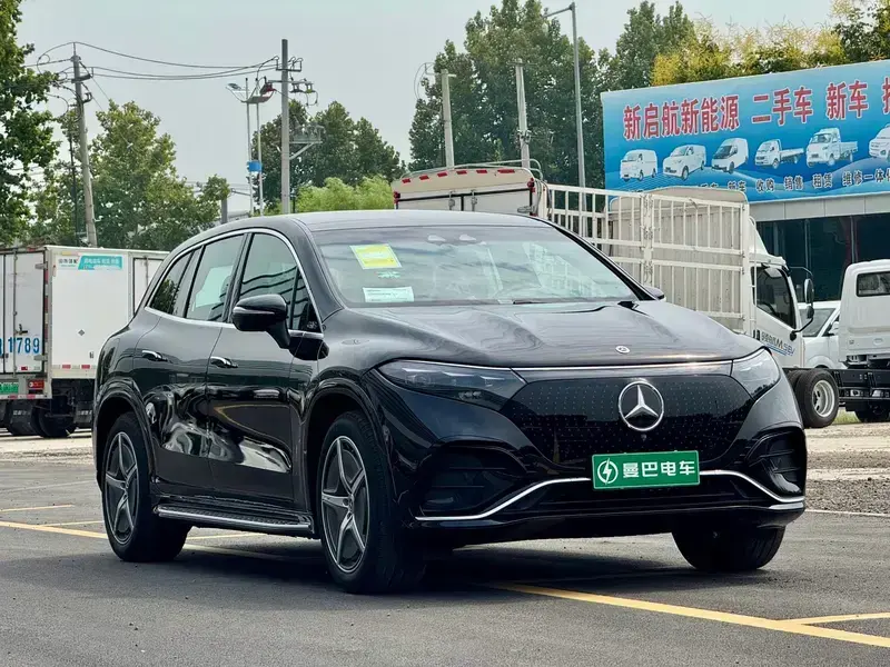 2023 Mercedes-Benz EQS SUV с пробегом 100 км