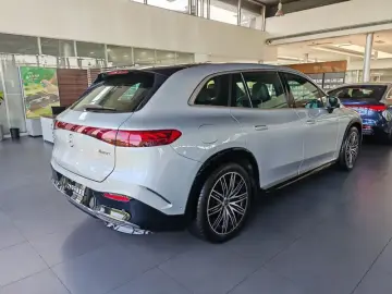 2023 Mercedes-Benz EQS SUV с пробегом 100 км