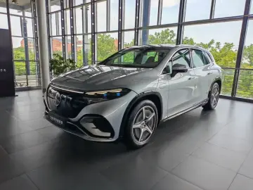 Mercedes-Benz EQS SUV