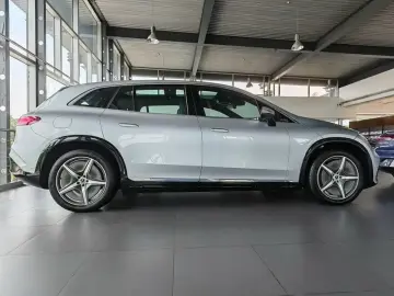 2023 Mercedes-Benz EQS SUV с пробегом 100 км