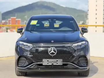 2025 Mercedes-Benz EQS SUV с пробегом 100 км