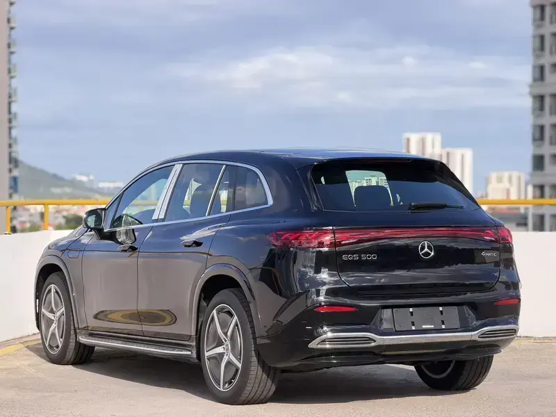 2025 Mercedes-Benz EQS SUV с пробегом 100 км