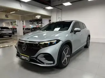 Mercedes-Benz EQS SUV