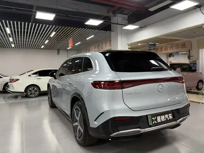 2023 Mercedes-Benz EQS SUV с пробегом 128 000 км