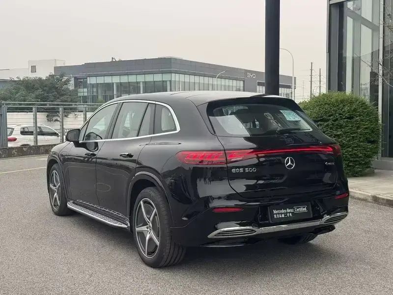 2025 Mercedes-Benz EQS SUV с пробегом 13 600 км