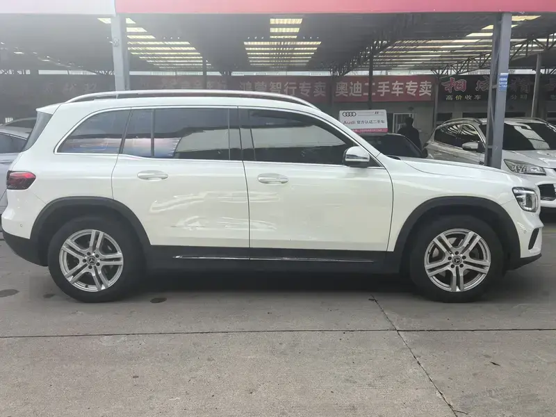 2023 Mercedes-Benz GLB с пробегом 41 000 км