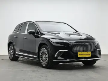 2025 Mercedes-Benz Maybach EQS SUV с пробегом 17 700 км