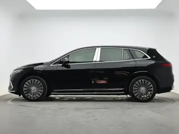 2025 Mercedes-Benz Maybach EQS SUV с пробегом 17 700 км
