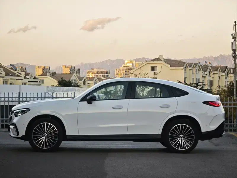 2024 Mercedes-Benz GLC Coupe с пробегом 11 000 км