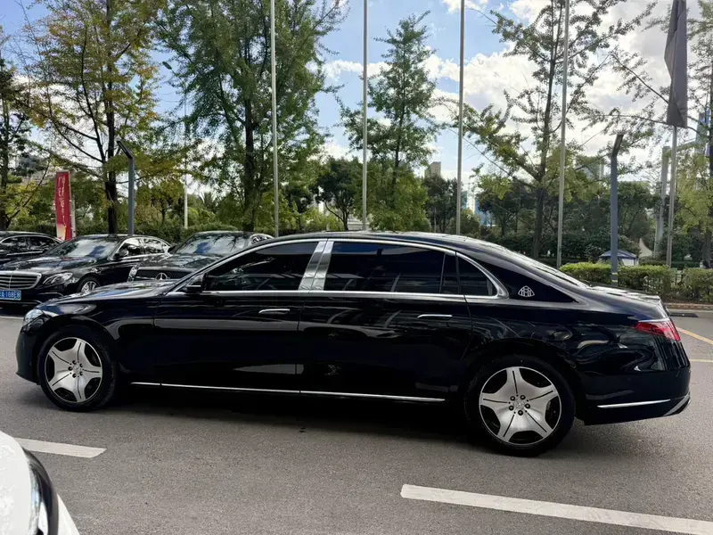 2025 Mercedes-Benz Maybach S-Класс с пробегом 33 000 км
