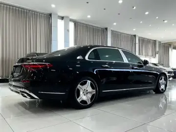 2024 Mercedes-Benz Maybach S-Класс с пробегом 12 000 км