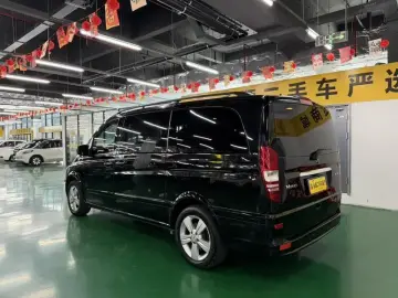 2013 Mercedes-Benz Viano с пробегом 100 000 км