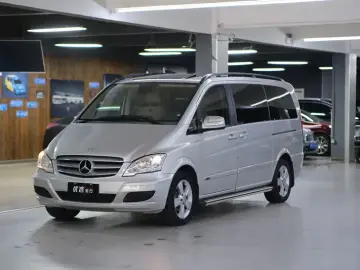 Mercedes-Benz Viano