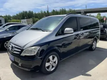 Mercedes-Benz Viano