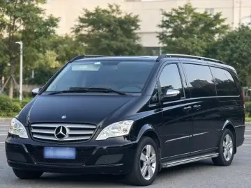 Mercedes-Benz Viano