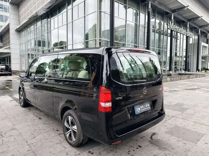 2025 Mercedes-Benz Vito с пробегом 12 400 км