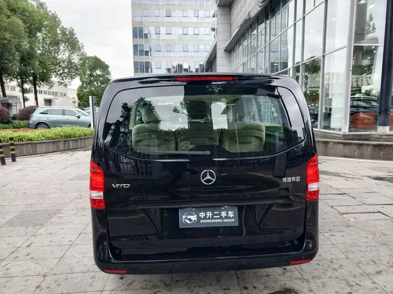 2025 Mercedes-Benz Vito с пробегом 12 400 км