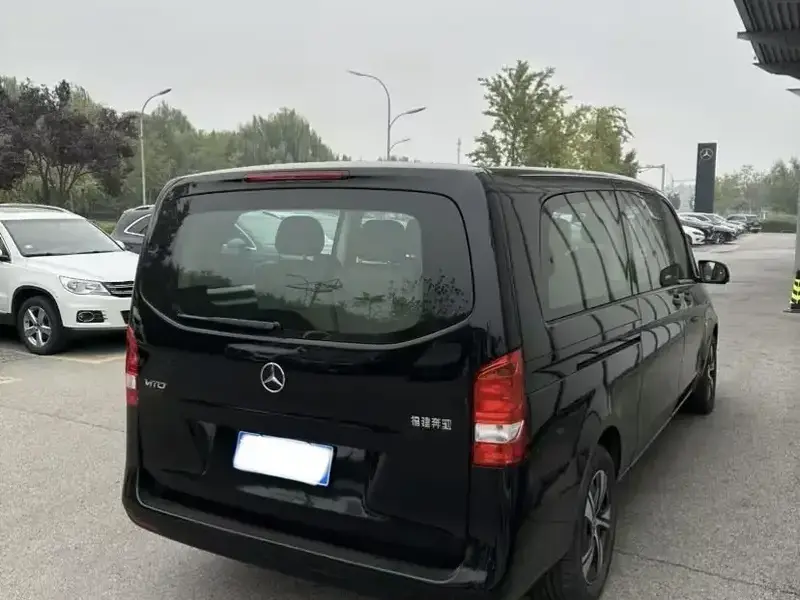 2024 Mercedes-Benz Vito с пробегом 14 800 км