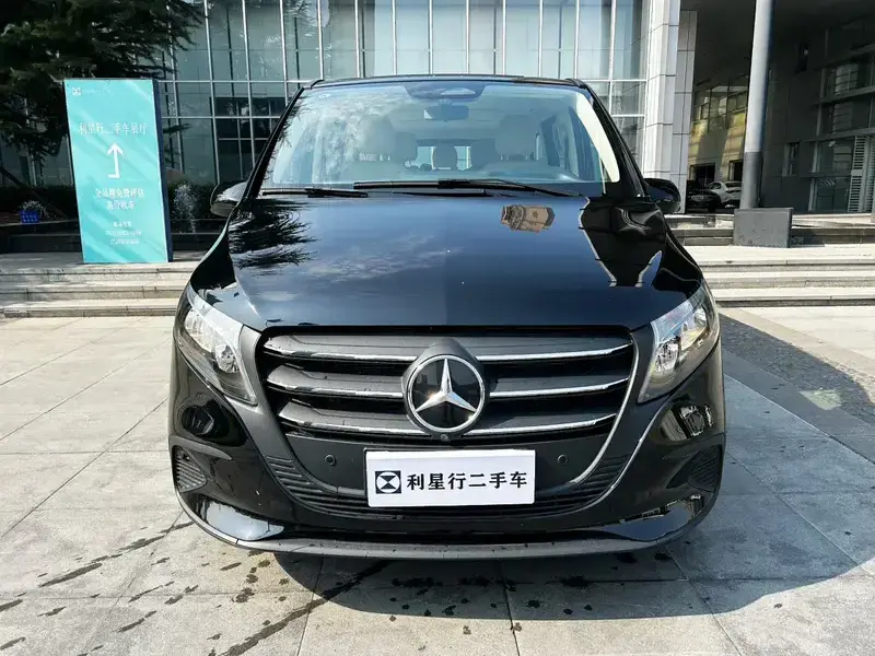 2024 Mercedes-Benz Vito с пробегом 10 000 км