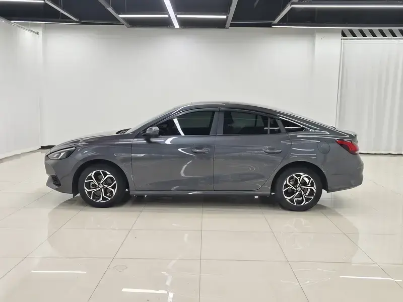 2022 MG 5 с пробегом 42 600 км