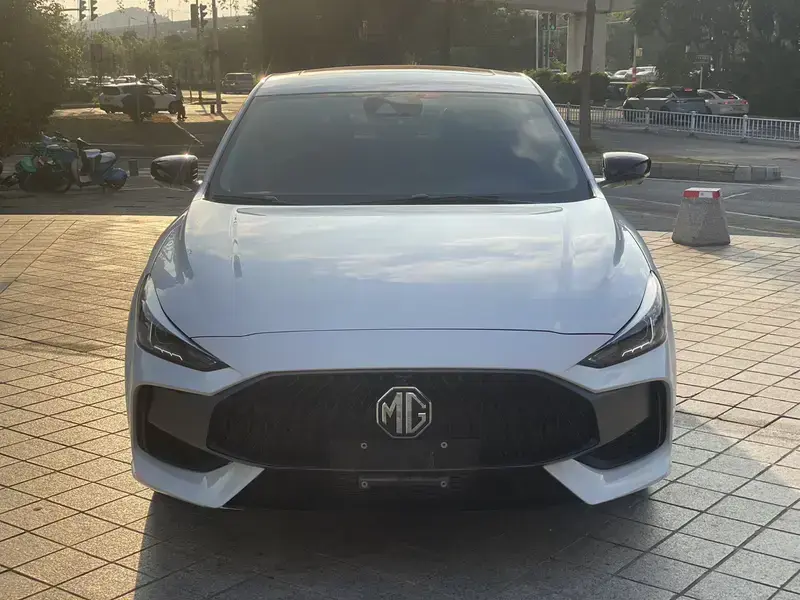 2023 MG 5 с пробегом 25 000 км