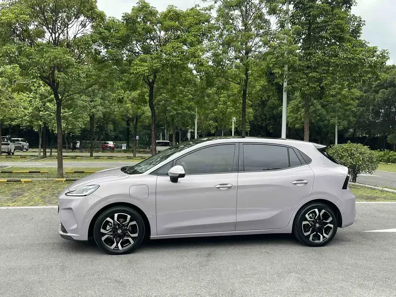 2026 MG 4 EV с пробегом 13 000 км