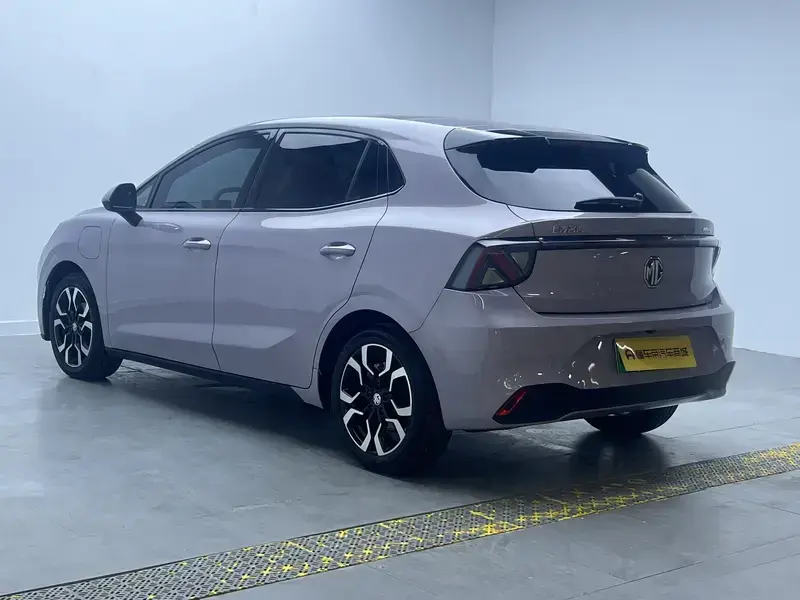 2026 MG 4 EV с пробегом 30 300 км