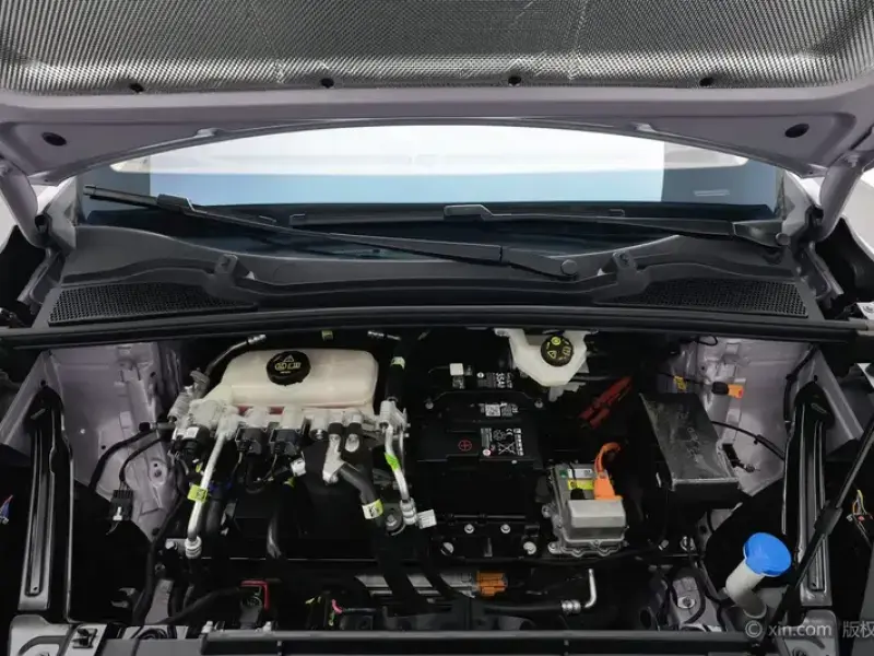 2026 MG 4 EV с пробегом 13 400 км