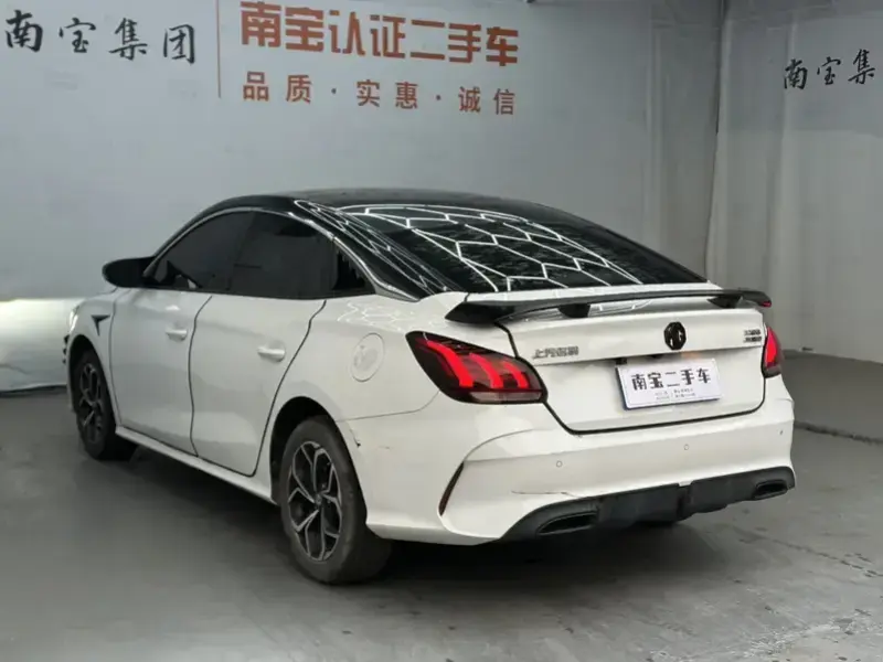 2021 MG 5 с пробегом 42 000 км
