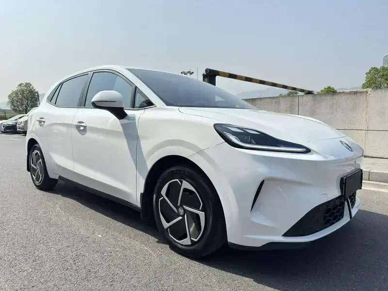 2026 MG 4 EV с пробегом 17 000 км
