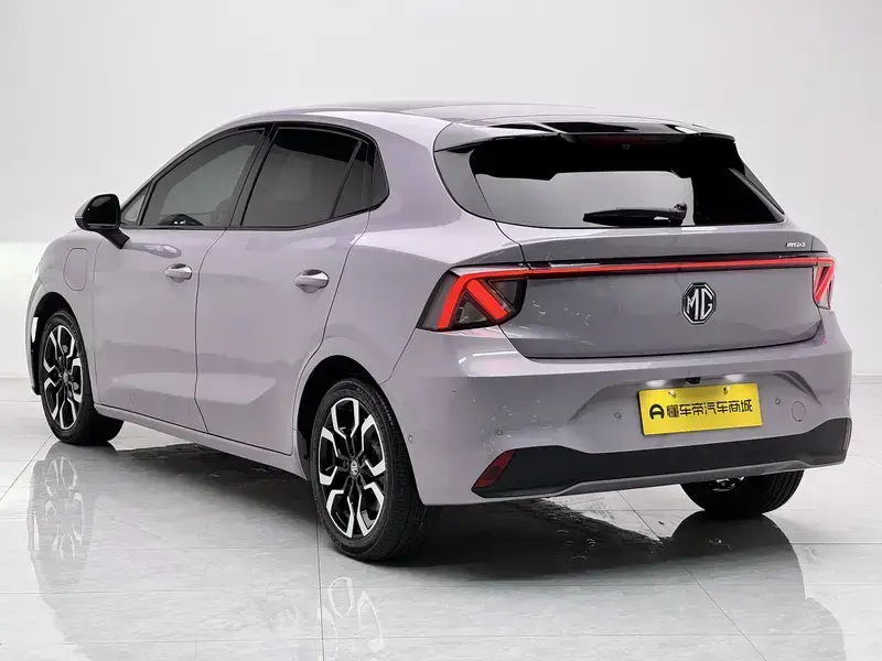 2026 MG 4 EV с пробегом 15 500 км