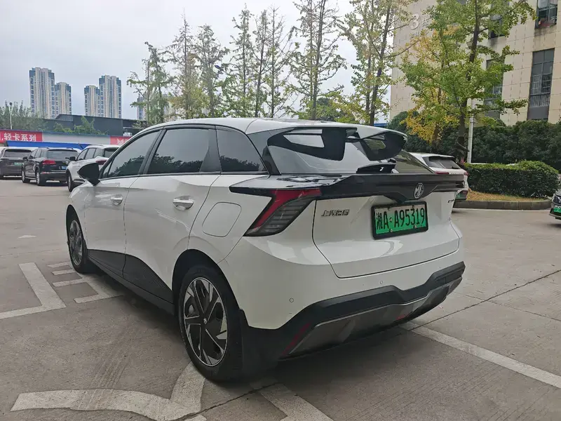 2023 MG 4 EV с пробегом 53 000 км