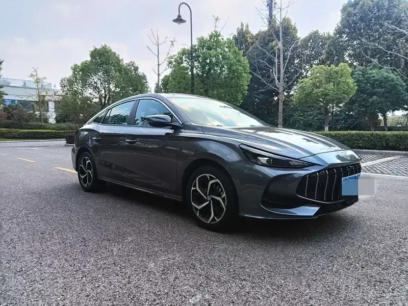 2023 MG 5 с пробегом 31 000 км