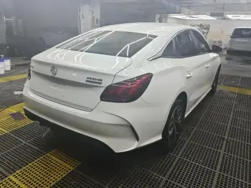 2021 MG 5 с пробегом 18 000 км