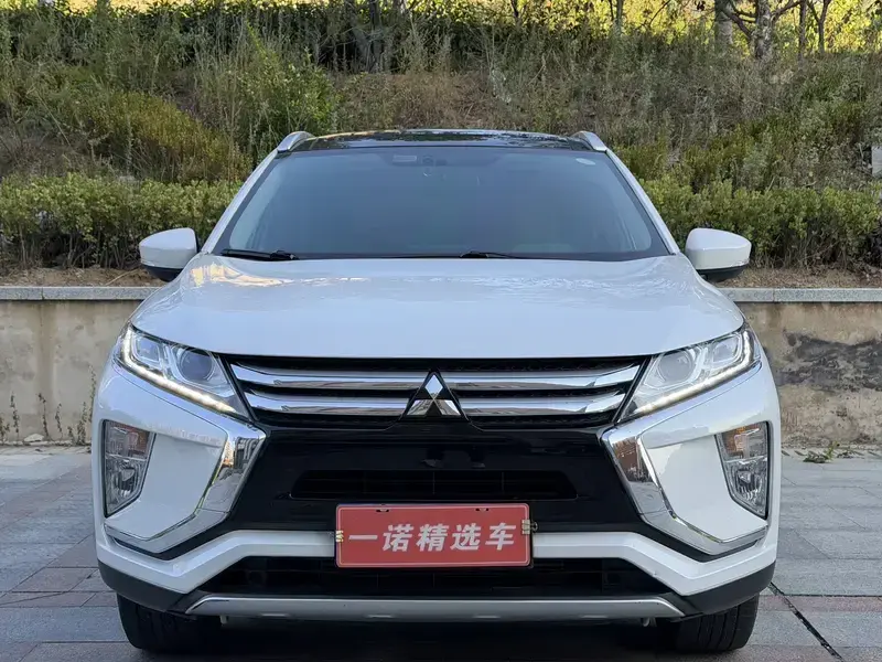 2021 Mitsubishi Eclipse Cross с пробегом 47 000 км