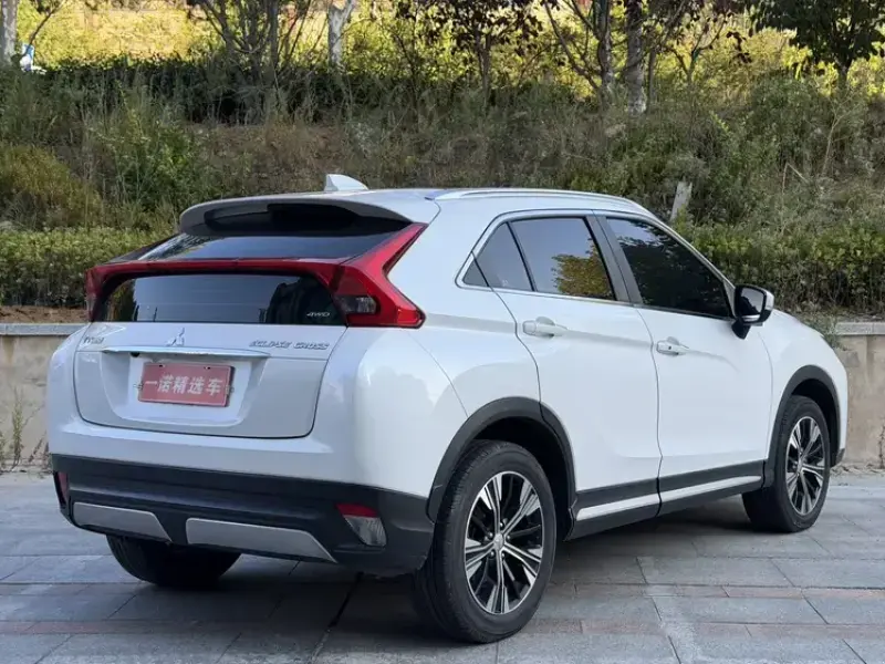 2021 Mitsubishi Eclipse Cross с пробегом 47 000 км