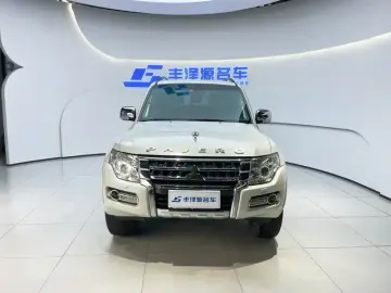 2018 Mitsubishi Pajero с пробегом 73 500 км