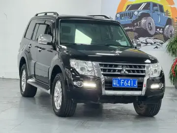 2018 Mitsubishi Pajero с пробегом 110 000 км