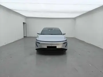 2025 Nissan N7 с пробегом 15 000 км