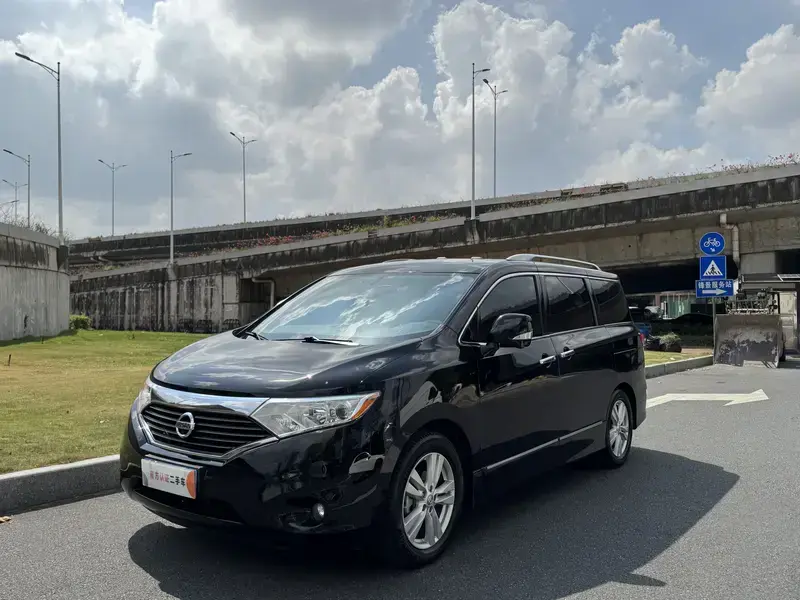 2015 Nissan Quest с пробегом 130 000 км