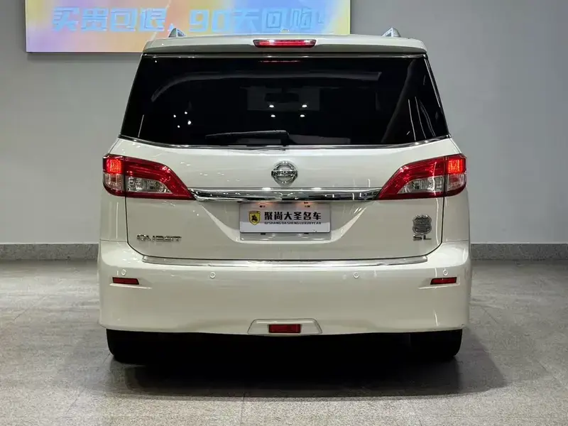 2015 Nissan Quest с пробегом 143 000 км