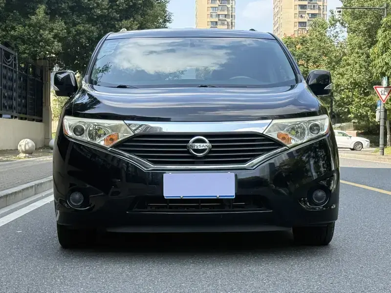 2015 Nissan Quest с пробегом 200 000 км